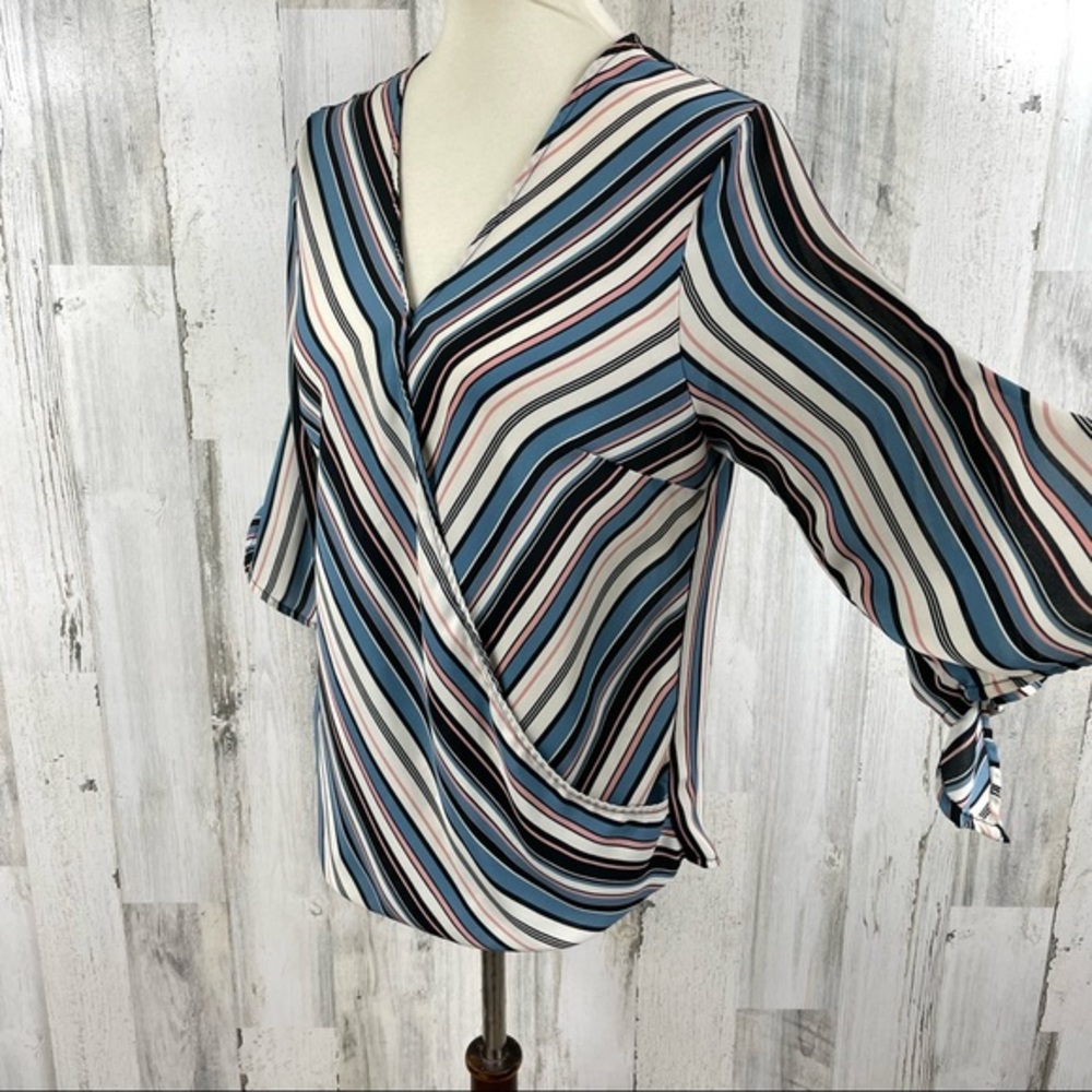W5 Women’s Blue Stripe Tie Sleeve V‎ Neck Faux Wrap Boho Blouse Top Shirt Size M